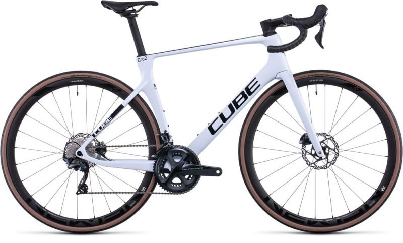 Cube-Agree-C62-flashwhite´n´carbon.jpg Cube Agree C:62 flashwhite´n´carbon