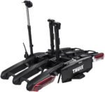 Der Thule Epos Fahrradträger ist für alle Arten von Fahrzeugen konzipiert und zeichnet sich durch ein einfaches, unkompliziertes und praktisches Design aus – dank eines innovativen, ausziehbaren Antriebssystems, das es Fahrzeugen ermöglicht, mit einem Minimum an Autonomie zu fahren. Die Fahrradhaltearme bieten zahlreiche Befestigungsmöglichkeiten, denn Du kannst Dein Fahrrad einfach an jeder beliebigen Stelle am Rahmen oder Hinterrad befestigen. So können Sie bis zu drei Fahrräder in beliebiger Reihenfolge auf- und abladen. Für alle Arten von Geräten und Formen, von E-Bikes, Mountainbikes, Gravelbikes und einfachen E-Bikes bis hin zu E-Bikes und E-Bikes.