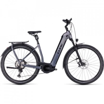 CUBE KATHMANDU HYBRID SLT 750